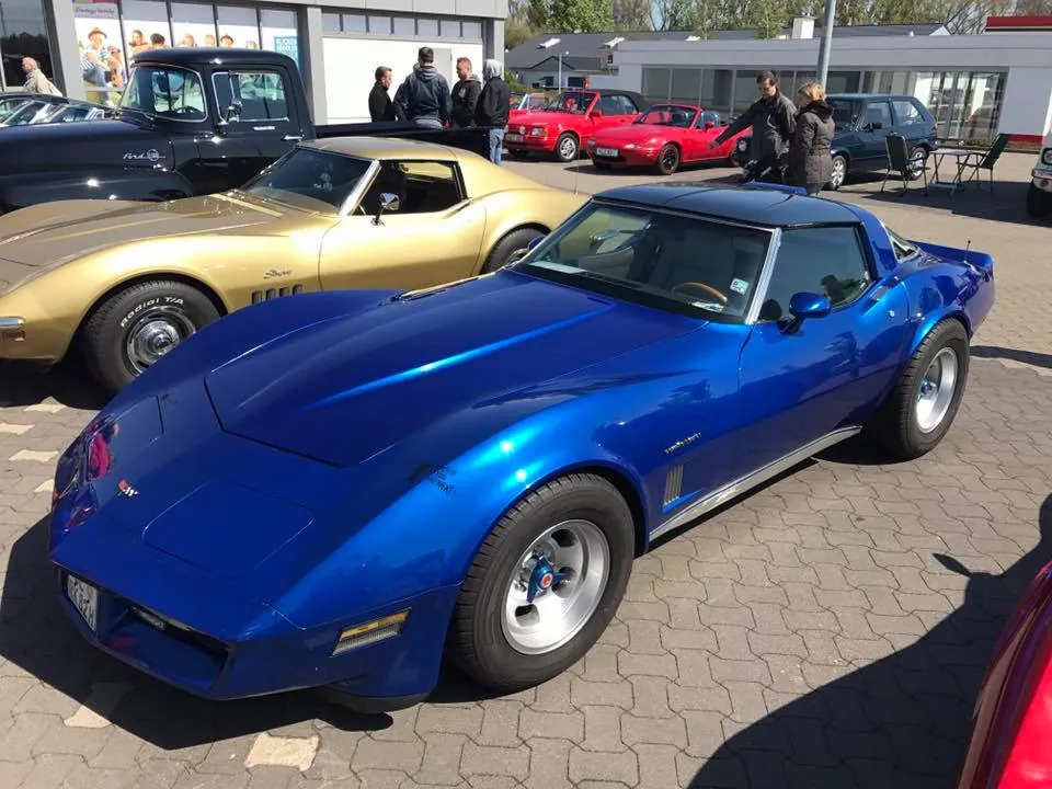 Blaue Corvette