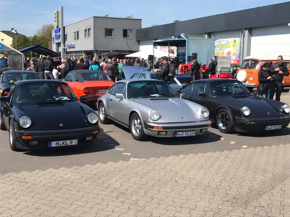 Porsche-Reihe beim Klassikertreffen
